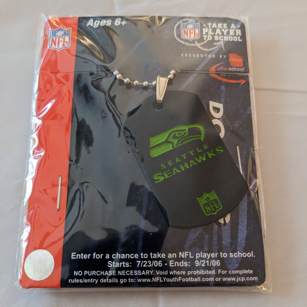 VTG Seattle Seahawks NFL Dogtag Necklace Chain 2006 Official Collectible NEW